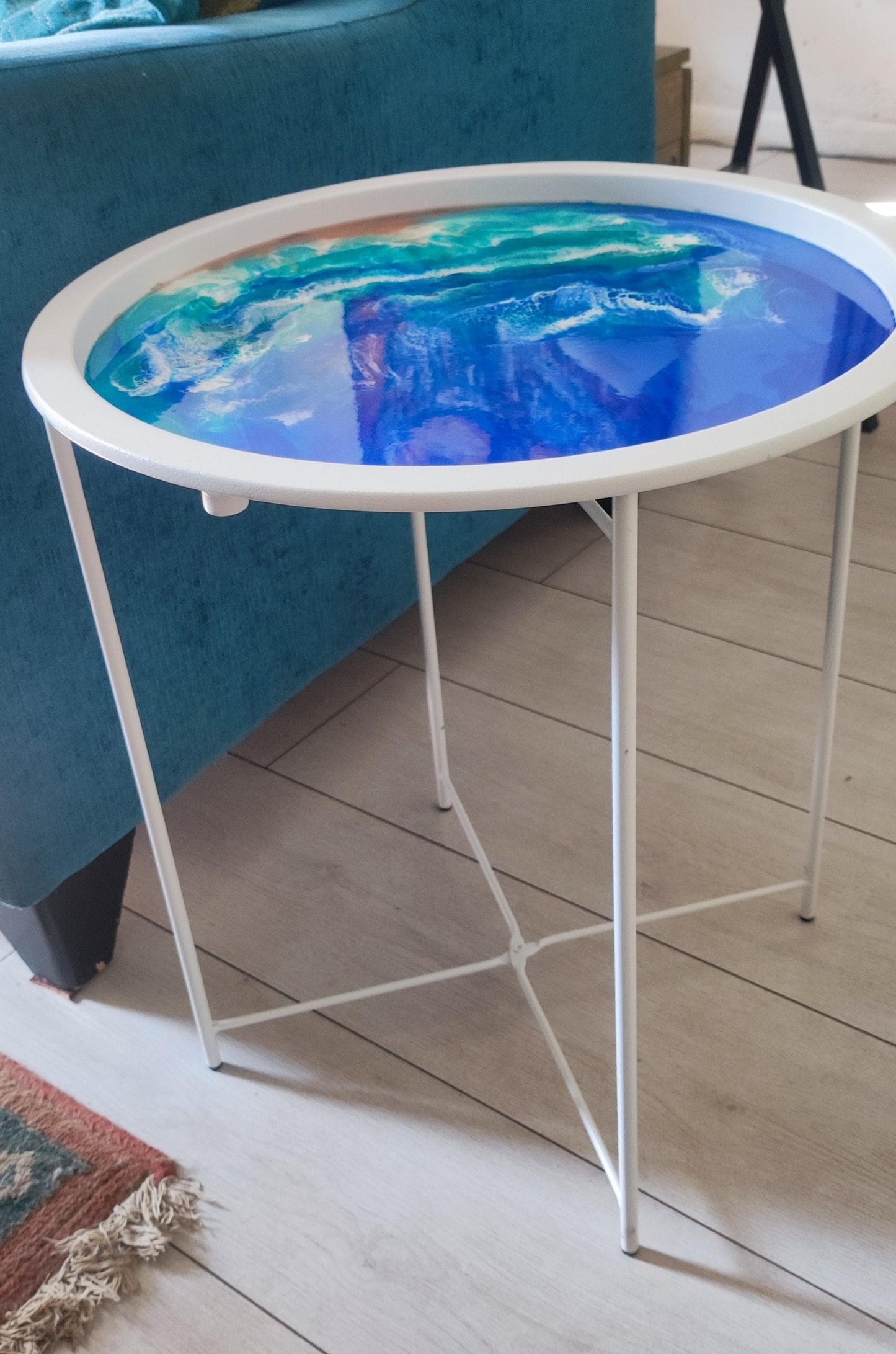 Unique Coastal Resin Top Metal Tray Table - Contemporary Bedside Coffee Table with Seaside Design