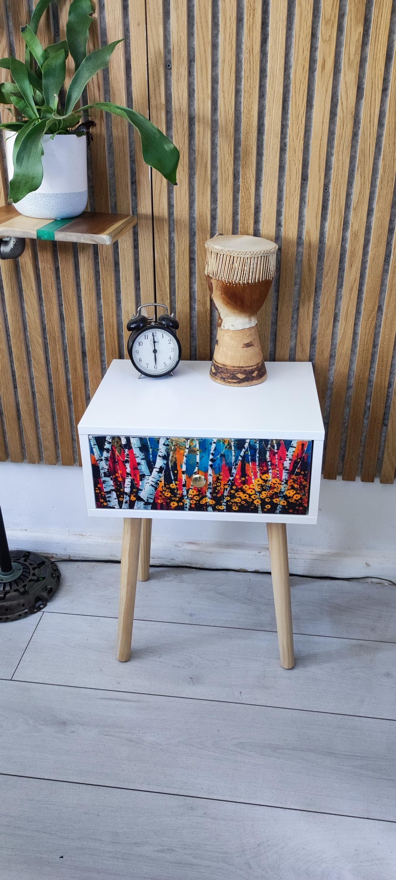 Retro Style Bedside Table Customized in Your Choice of Colour and Design - Transform Your Bedroom with this Chic Addition