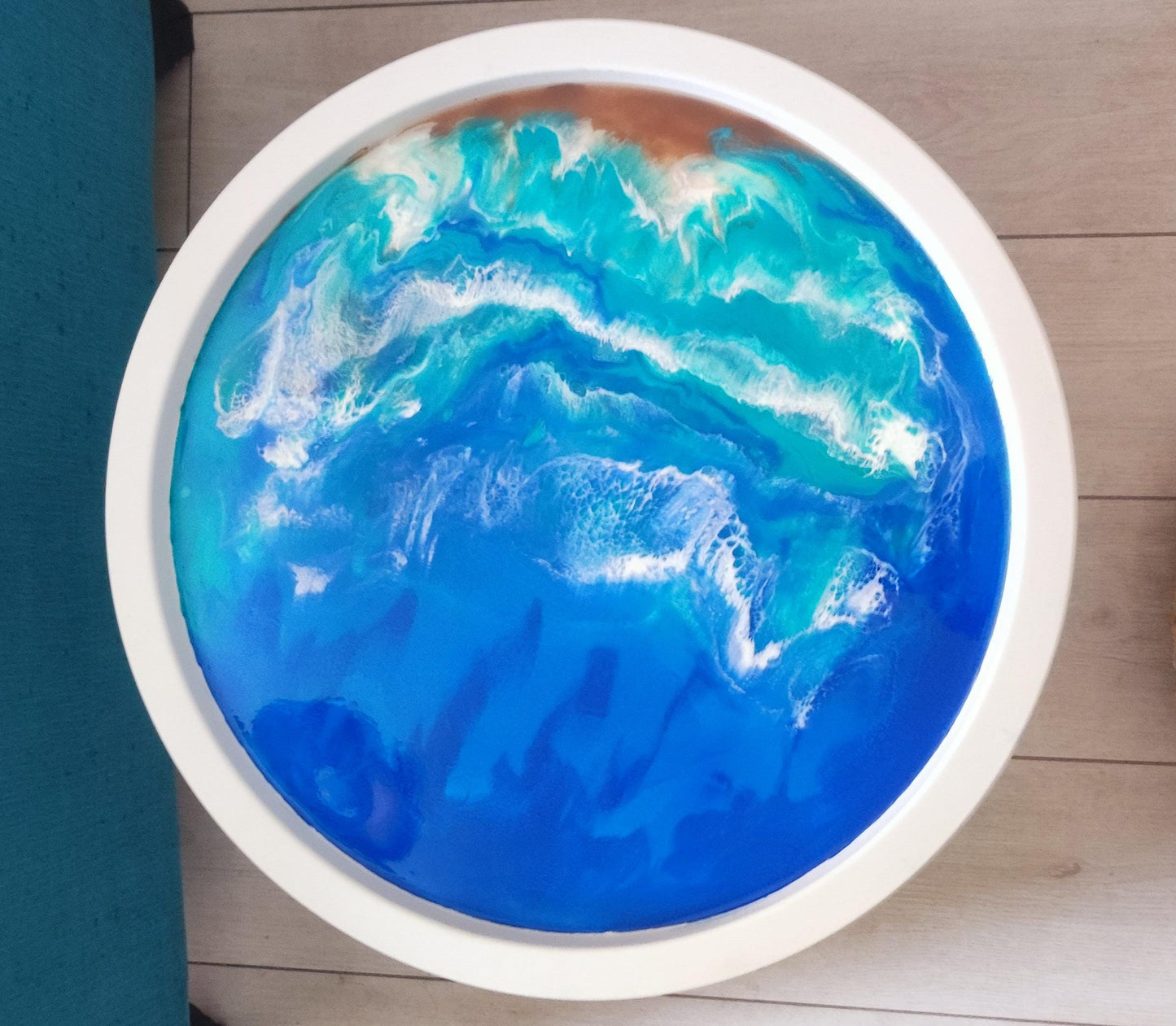 Unique Coastal Resin Top Metal Tray Table - Contemporary Bedside Coffee Table with Seaside Design