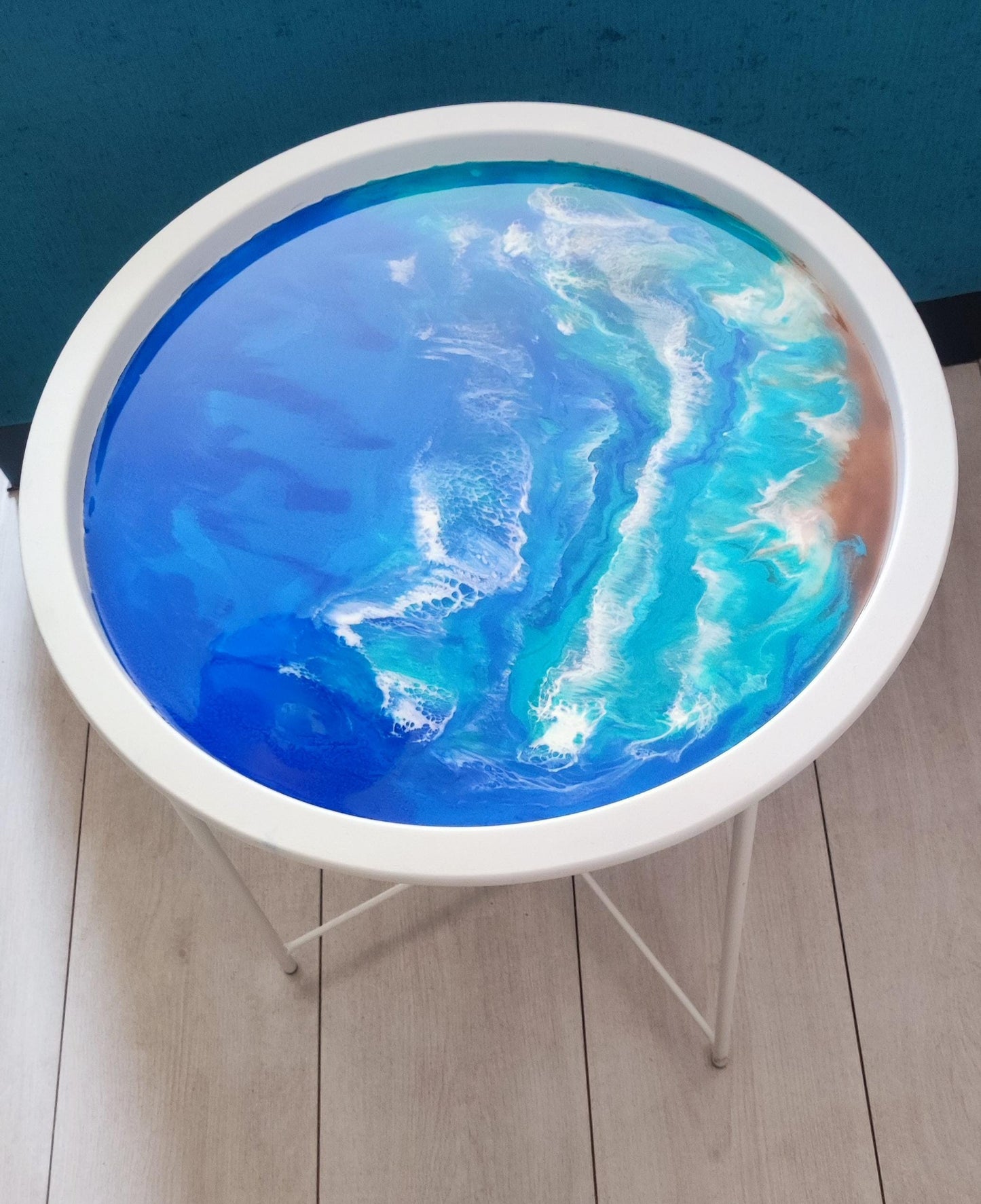 Unique Coastal Resin Top Metal Tray Table - Contemporary Bedside Coffee Table with Seaside Design