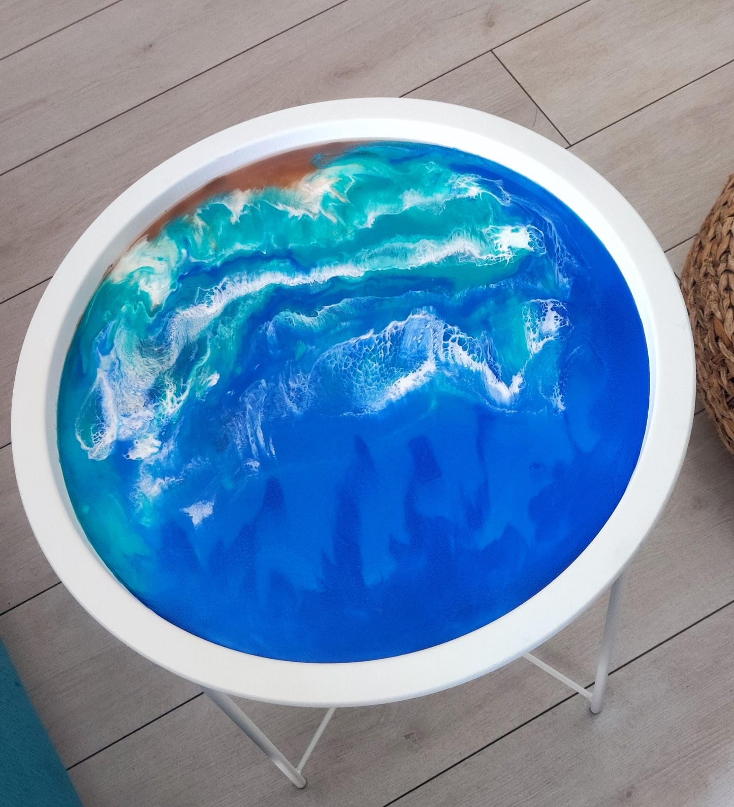 Unique Coastal Resin Top Metal Tray Table - Contemporary Bedside Coffee Table with Seaside Design