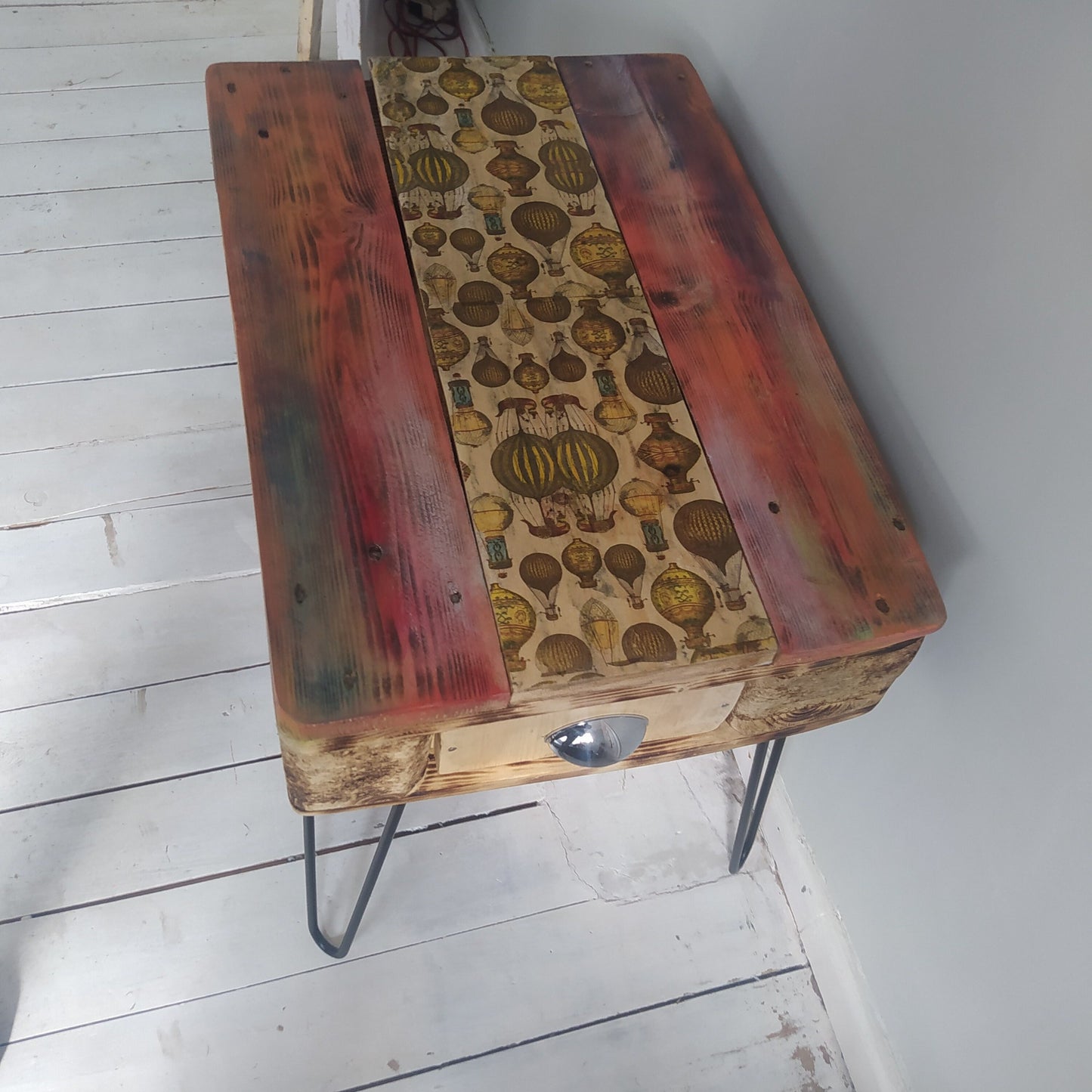 Unique Steampunk Industrial Recycled Pallet Coffee Table with Metal Legs - Quirky Design for Any Room